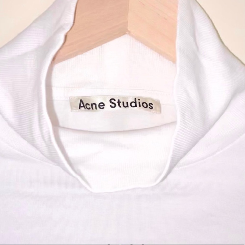 Acne turtleneck t shirt